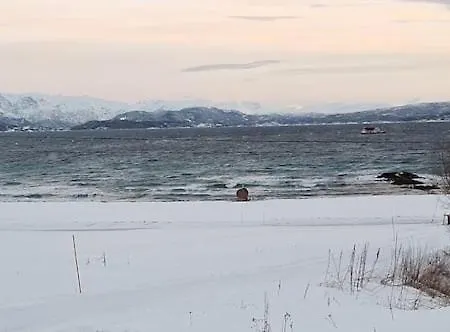 Dom wakacyjny Koselig Tommerhytte Med Stor Plass Narwik