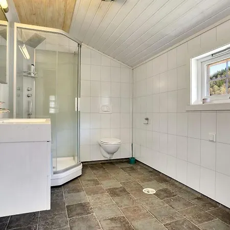 Koselig Tommerhytte Med Stor Plass Narwik